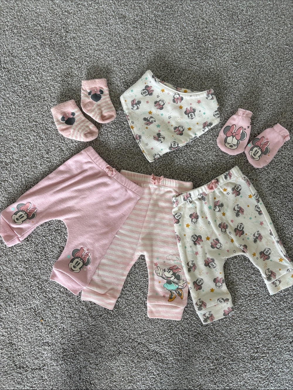 Disney Baby - Minnie Newborn Set